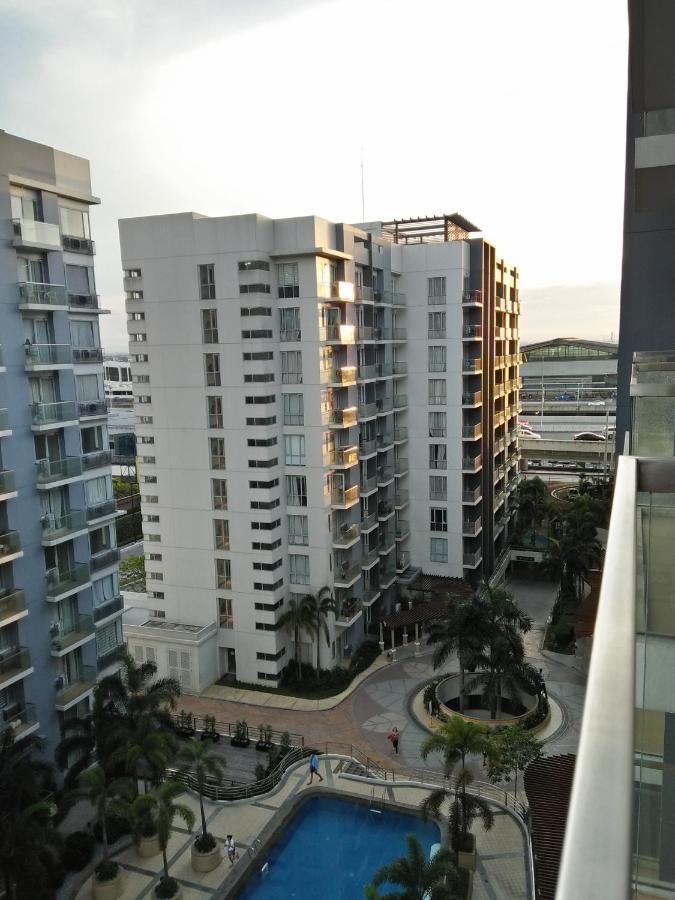 One Palm Tree Villas Manila Exterior photo